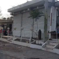 فروش-3-باب-مغازه-و-320-متر-زمین-مسکونی