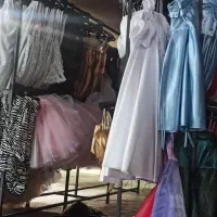 انبار دار اقا پوشاک