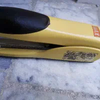 دستگاه منگنه