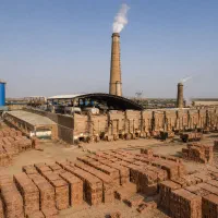 استخدام نیروی فنی
