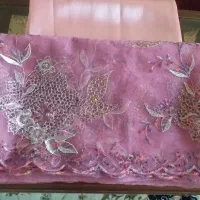 پارچه  کار شده صورتی با استر