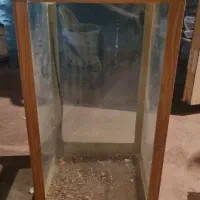 آکواریوم ایستاده