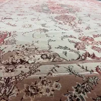 دو تخته فرش ماشینی ۹ متری زمینه کرم