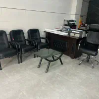 میز‌و‌صندلی اداری