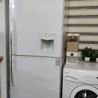 یخچال فریزر تمیز سفید صدفی در حد نو