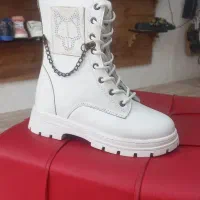 کفش|کیف، کفش، کمربند|پاوه, |دیوار