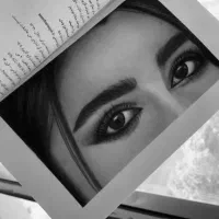 با یه کتاب عکس چشماشو بهش هدیه بده