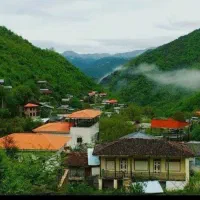 ویلا کوهستانی در ارتفاعات روستای خاکپیرزن