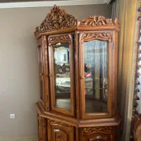 بوفه ویترینی چوبی سلطنتی، شیشه‌دار و سالم