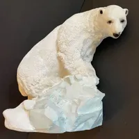 فروش مجسمه ی خرس قطبی