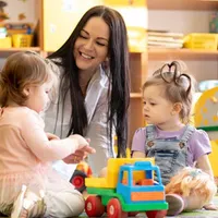 نگهداری از سالمند،کودک و امور خدماتی منزل