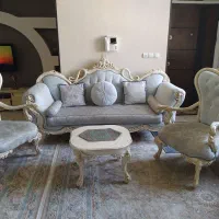فروش یکدست مبل کلاسیک ۷نفره با ۶صندلی درحدنو
