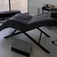 فروش تخت ارایشگاهی مژه و اپلاسیون وماساژ در حد نو