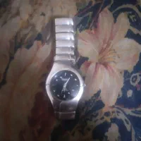 ساعت مچی قدیمی سالم فقط باطری لازم داره
