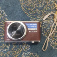 دوربین عکاسی .