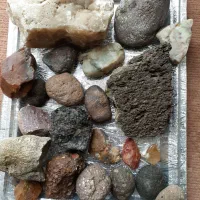 سنگ و عقیق فروشی|کلکسیون اشیاء عتیقه|کوراییم, |دیوار