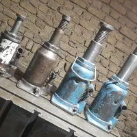 * تعمیرات انواع جک های روغنی سوسماری و *