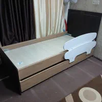 تخت دوطبقه میزبان مهمان