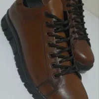 کفش تمام چرم طبیعی سایز ۴۰ نو آکبند