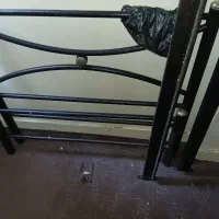 تخت خواب فلزی یک نفره
