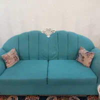 مبلمان راحتی هفت نفره ب همراه میز جلو مبلی