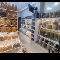 دکور و ویترین مغازه