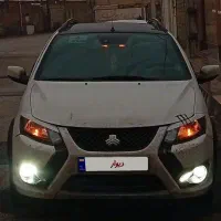 کوییک Rسفید مشکی