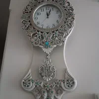 ساعت دیواری نگین دار