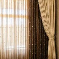 پرده حریری شیشه ای ترک