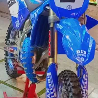 yz125|موتورسیکلت|قم, نخودی|دیوار