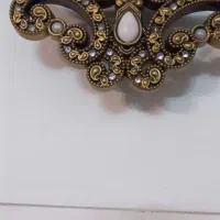 ساعت دیواری طلایی و شیک|ساعت دیواری و تزئینی|تهران, هوانیروز|دیوار