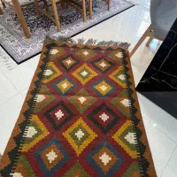 دوعدد گلیم نو در ابعاد یک در یک و نیم