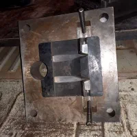 قالب دایکاست دستگیره پلاک ۴ دست