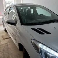 ۲۰۷ سقف شیشه ای