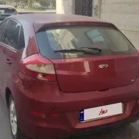 خودروی ام وی ام۳۱۵ هاچ بک قرمز