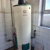 آبگرمکن ایستاده کارکرده سالم