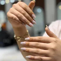 آموزش و انجام کلیه خدمات ناخن و ماساژ