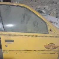 در سمت شاگرد ۴۰۵ تاکسی