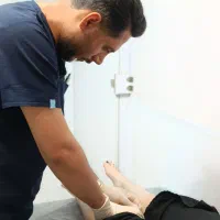 طب سوزنی برای دردهای کمر،گردن ،میگرن و سیاتیک