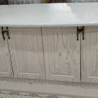 میز جزیره بزرگ و تمام چوب