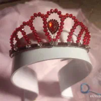 تل و. تاج یلدایی