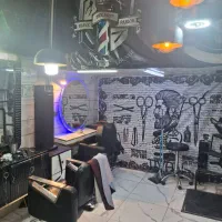 ارایشگر اقا نیمه ماهر یا ماهر