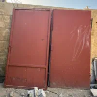 درب حیاطی دو لنگه فروشی در حدهمراه چهار چوب کامل