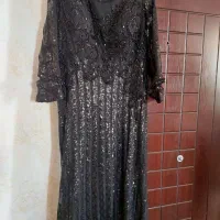 چندتا لباس مجلسی ودوست کت وشلوار مردانه وپیراهن