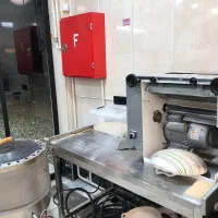 شاطر جوان برای مغازه نان داغ کباب داغ