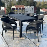 صندلی پلاستیکی ناصر|میز و صندلی غذاخوری|رشت, پیرسرا|دیوار