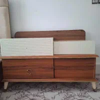 تخت همراه با تشک و پاتختی .میز آرایش|تخت و سرویس خواب|خوشاب, |دیوار