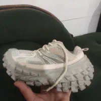 سری ۸ جفتی کفش بالنسیاگا (مدل دیفندر)|کیف، کفش، کمربند|دوگنبدان, |دیوار