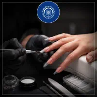 کاشت ناخن یاد بگیر،ناخن‌کار حرفه‌ای شو