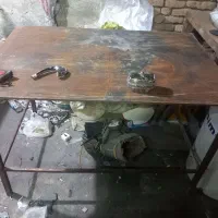 میز فلزی با ورق ۱۰ میلی